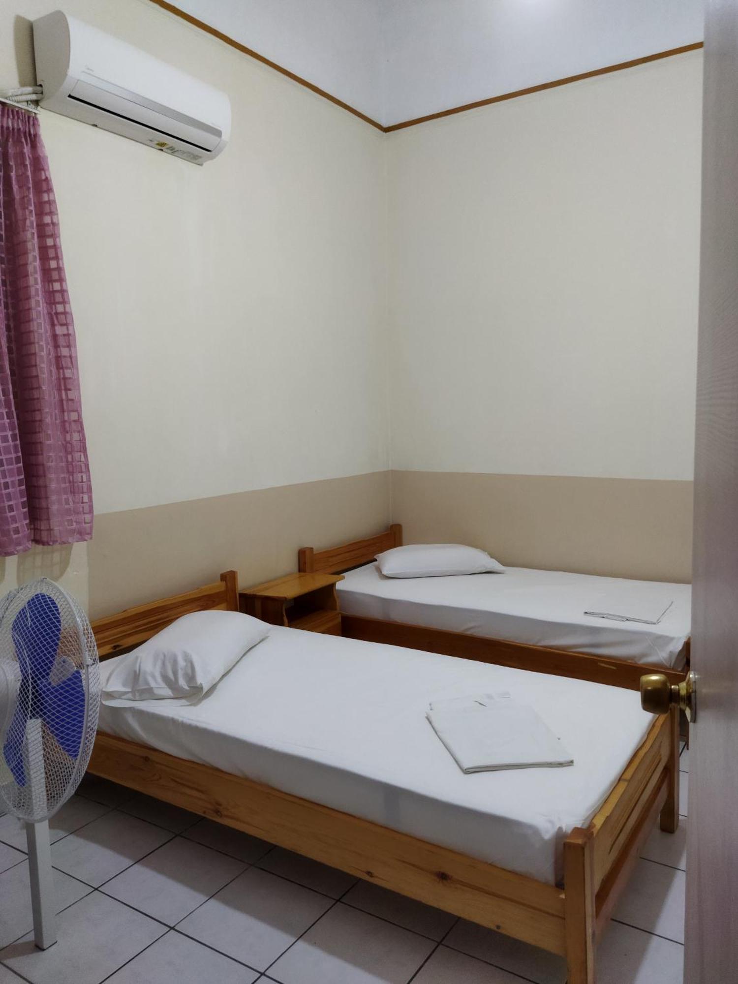 San Remo Hostel Athens Bilik gambar